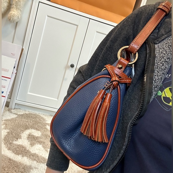 Dooney & Bourke Leather Bag - Picture 7 of 15